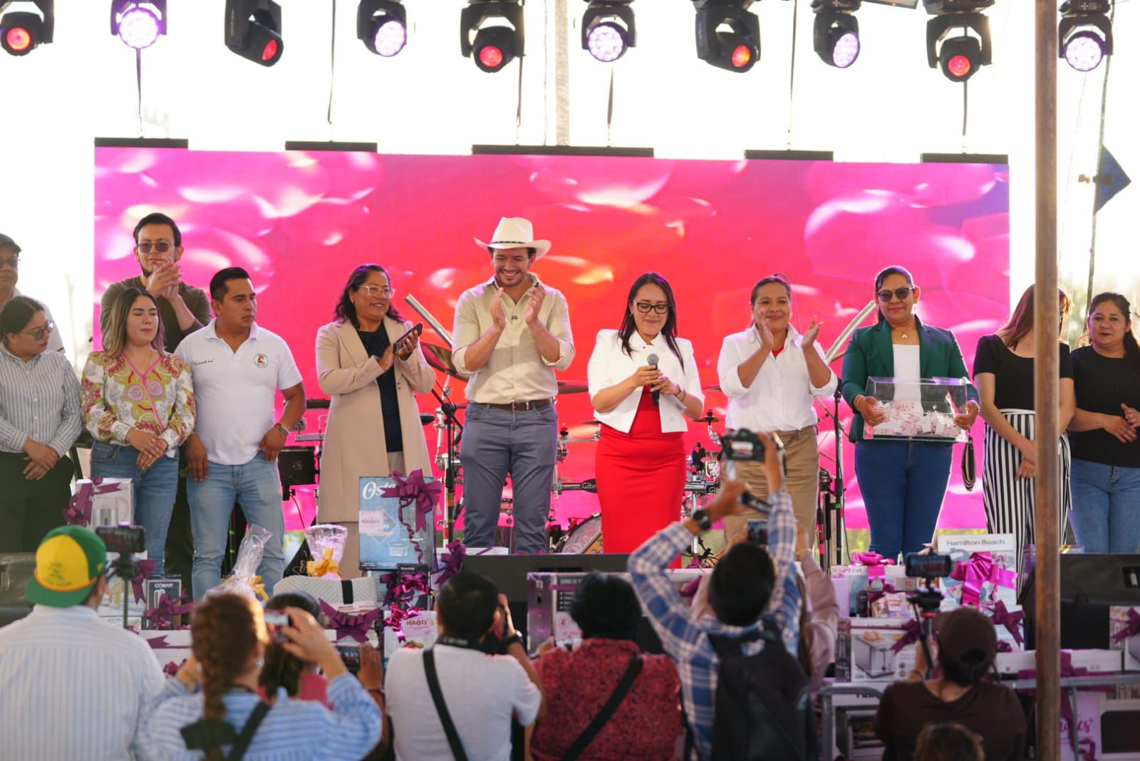 UPLAPH supervisa obras prioritarias para las familias de la región de Tula